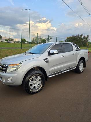 FORD RANGER 3.2 XLT 4X4 CD 20V DIESEL 4P AUTOMÁTICO